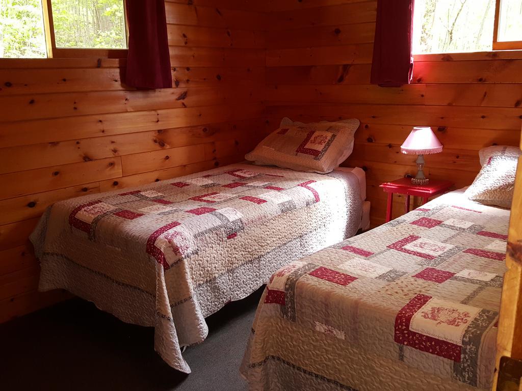 Red Lodge Resort Little Current Номер фото